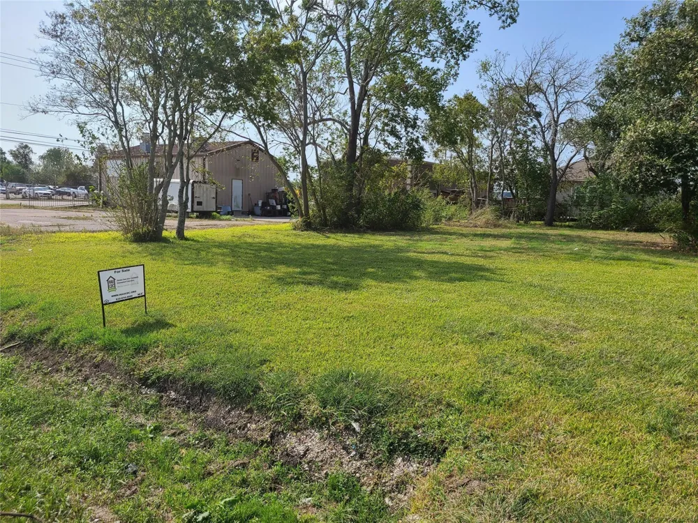 339 Hemphill Texas City, TX 77591