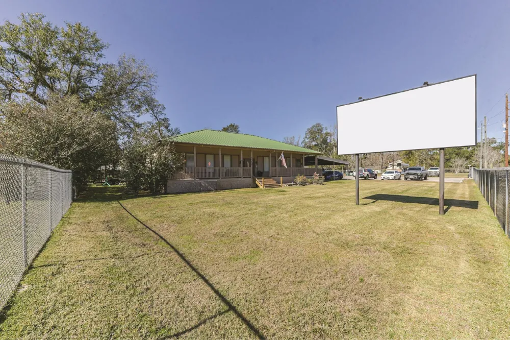 25419 Fm 2100 Road Huffman, TX 77336