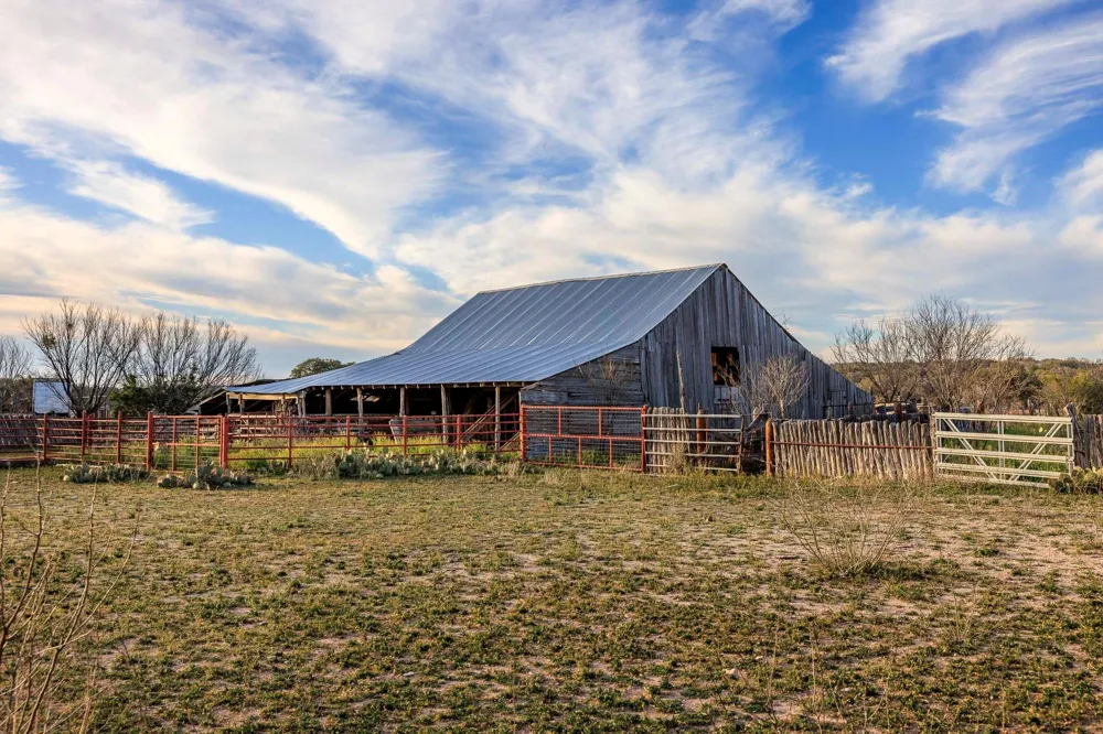 Deberry Lane Sonora, TX 76950