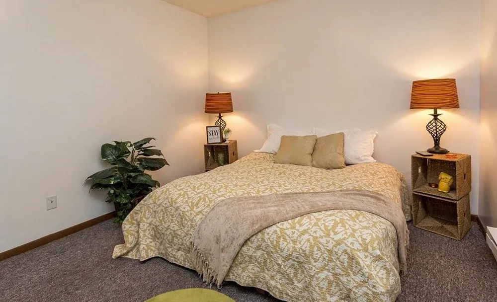 1425 N 11th Ave E, Ia Newton, IA 50208