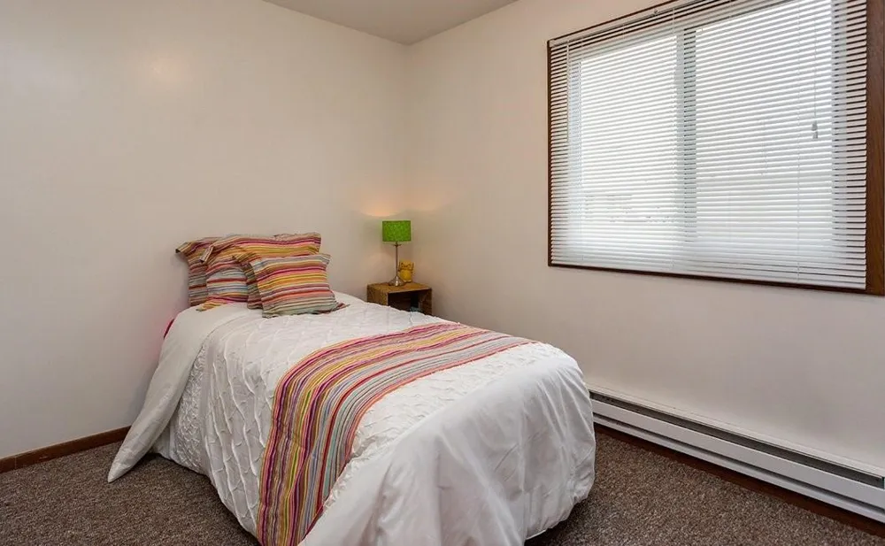 1425 N 11th Ave E, Ia Newton, IA 50208