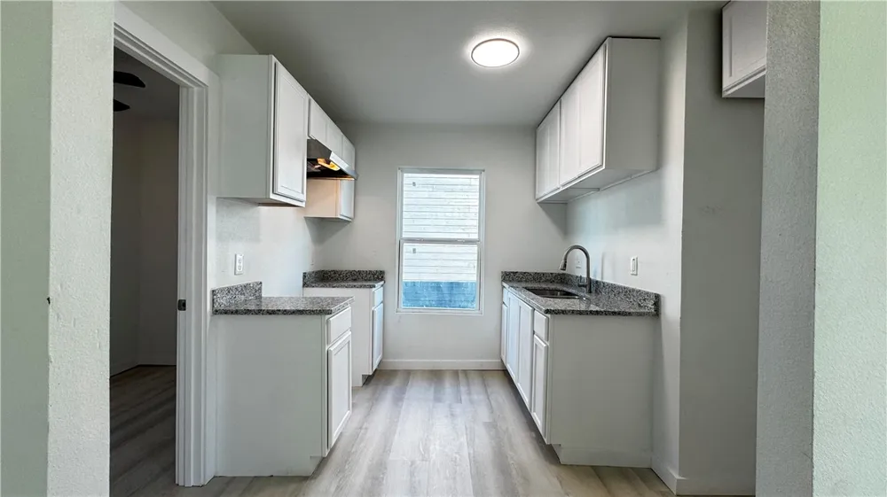 1513 10th Street #1 Corpus Christi, TX 78404
