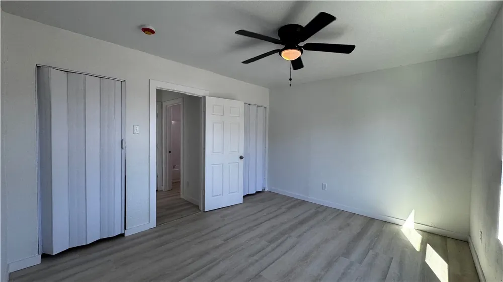 1513 10th Street #1 Corpus Christi, TX 78404