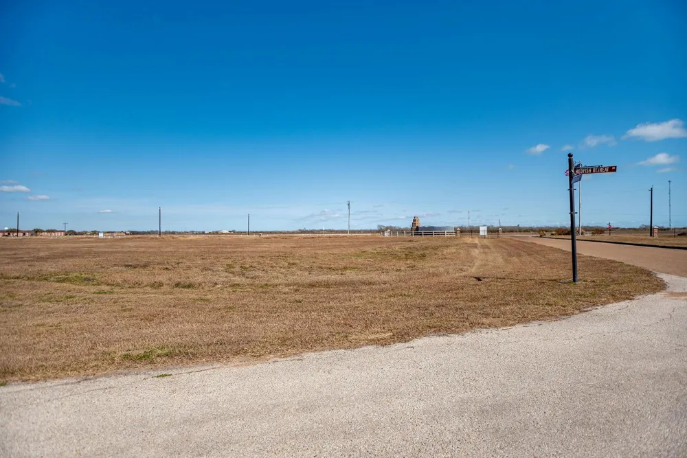 54 Redfish Retreat Drive Port Lavaca, TX 77979