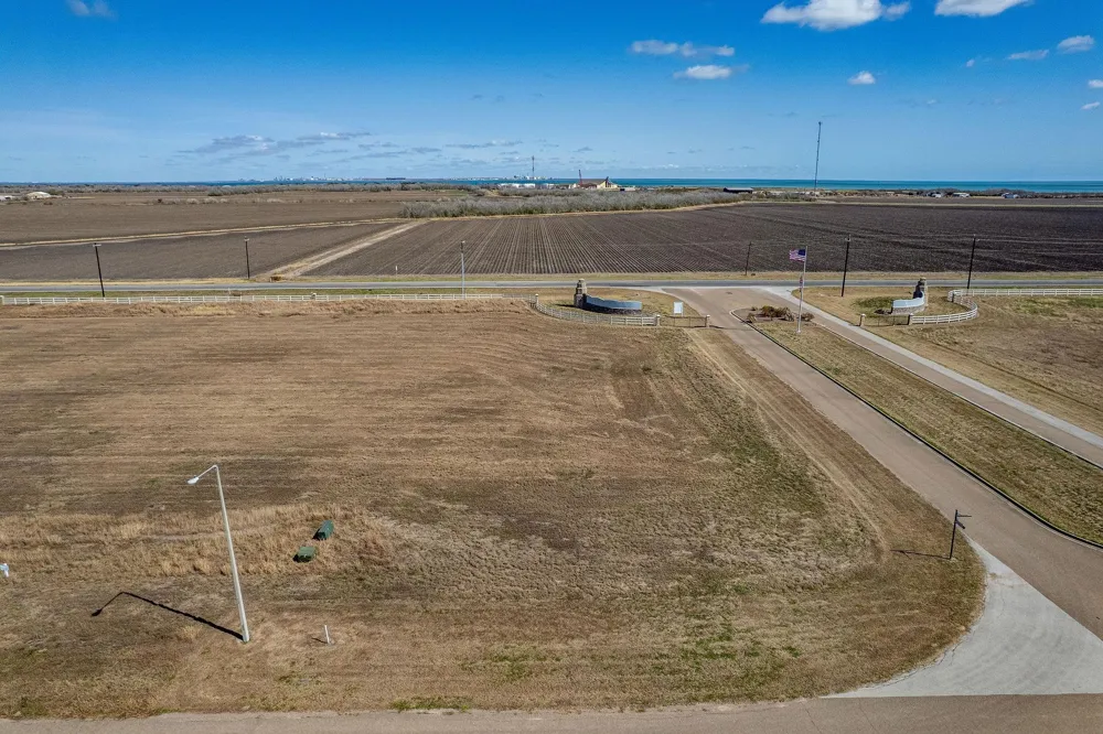 54 Redfish Retreat Drive Port Lavaca, TX 77979