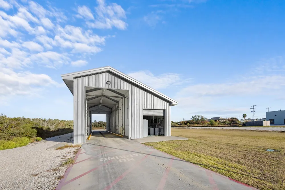 2000 W Adams Avenue Port O Connor, TX 77982