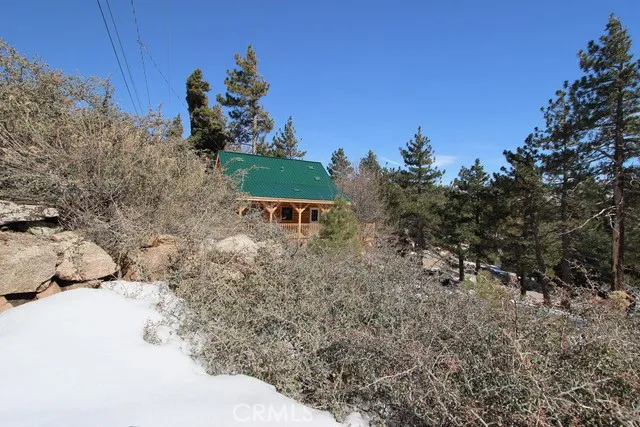 33149 Holcomb Creek Drive Green Valley Lake, CA 92341