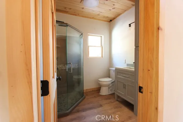 33149 Holcomb Creek Drive Green Valley Lake, CA 92341