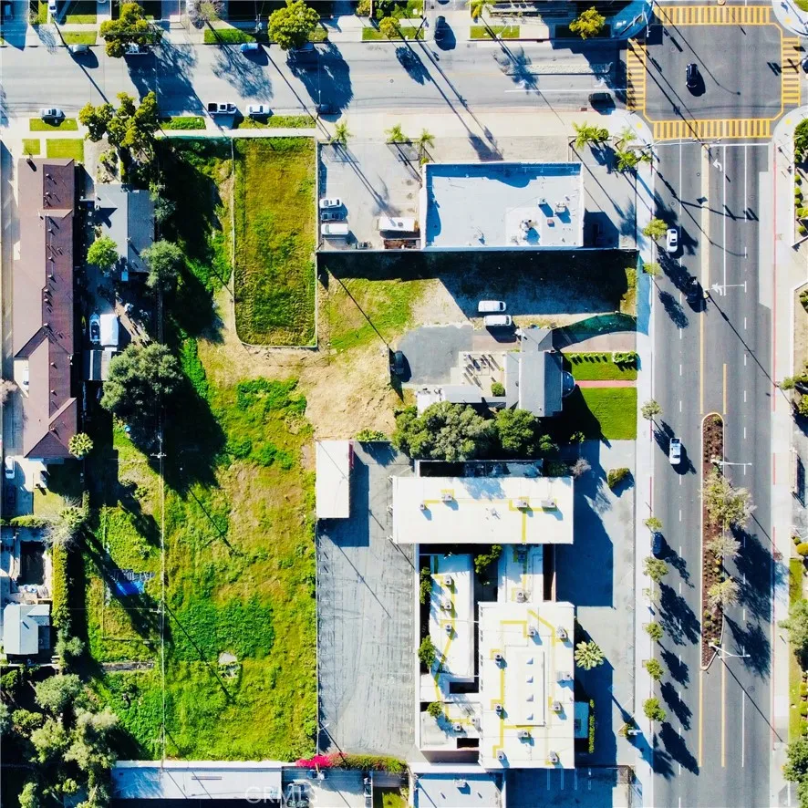 624 Pasadena Azusa, CA 91702