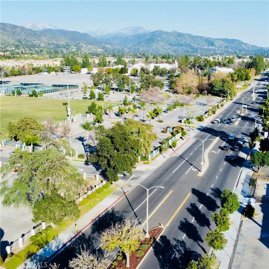 624 Pasadena Azusa, CA 91702