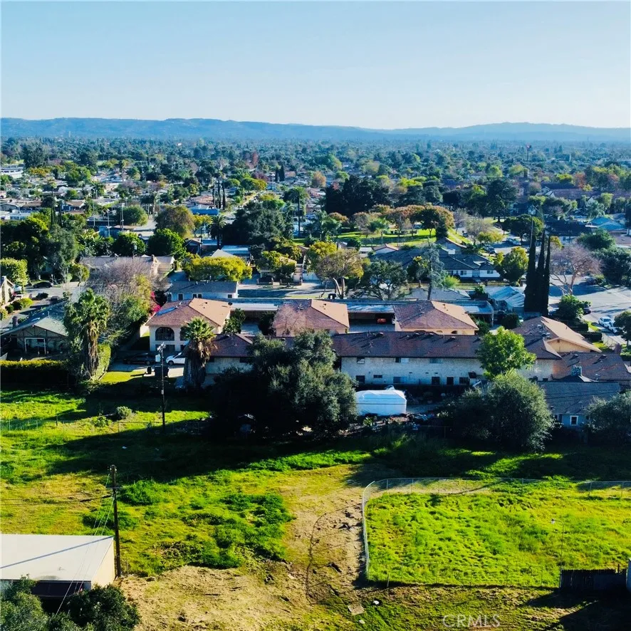 624 Pasadena Azusa, CA 91702