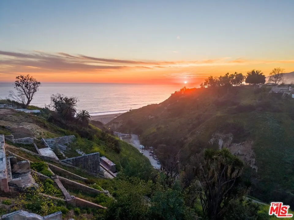 429 Puerto Del Mar Pacific Palisades, CA 90272