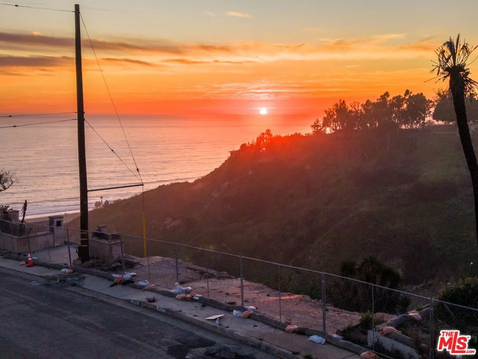 429 Puerto Del Mar Pacific Palisades, CA 90272