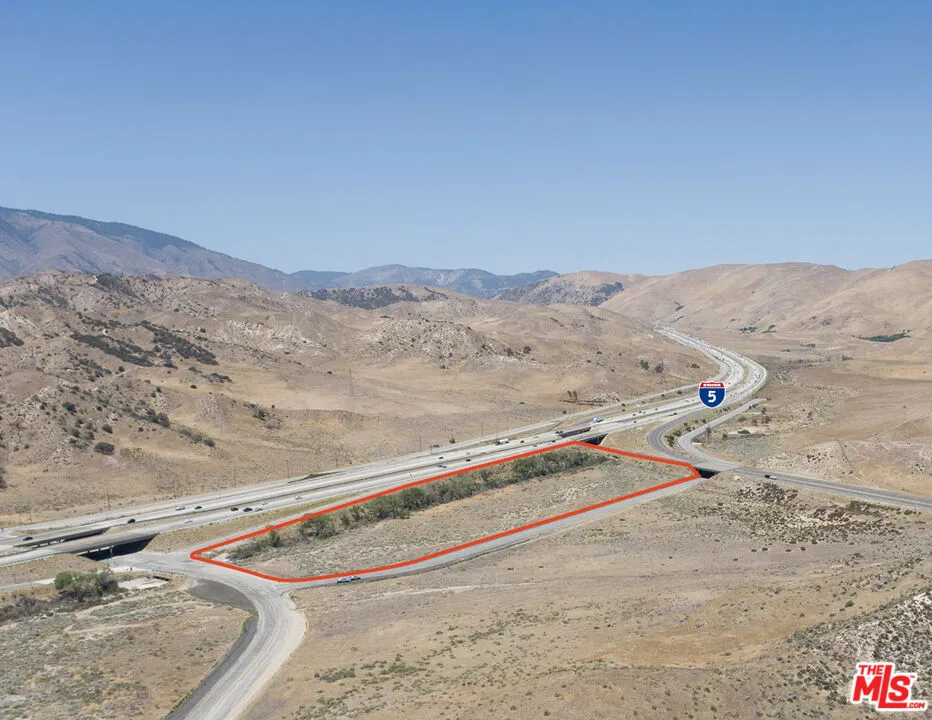 5 Quail Lake Road Lebec, CA 93243