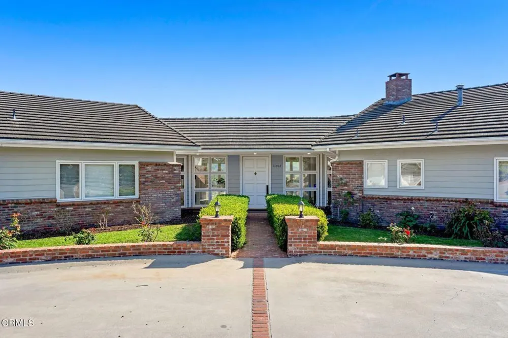 13922 Foothill Road Santa Paula, CA 93060