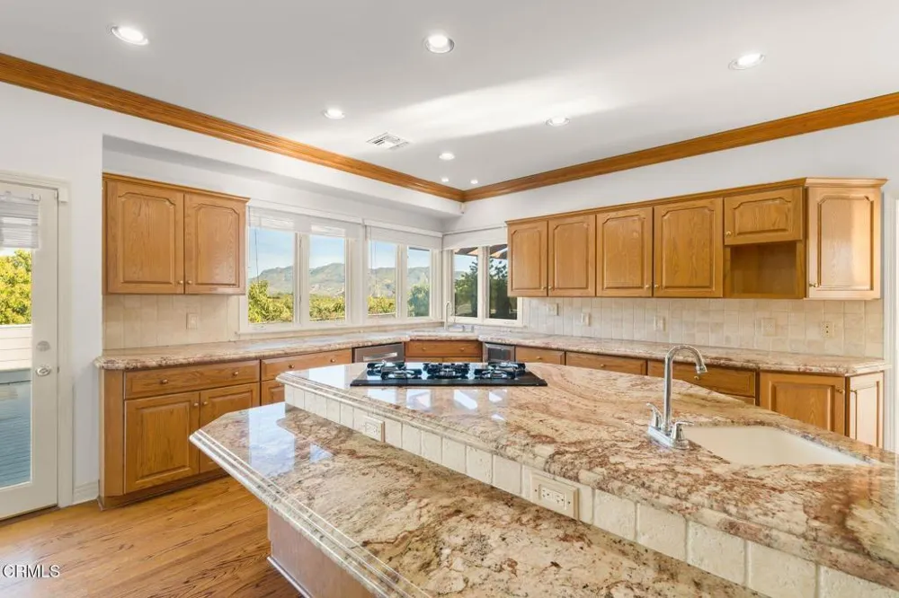 13922 Foothill Road Santa Paula, CA 93060