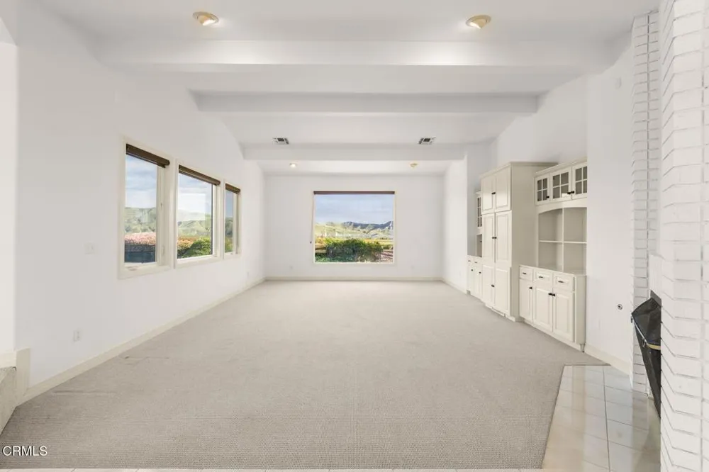 13922 Foothill Road Santa Paula, CA 93060