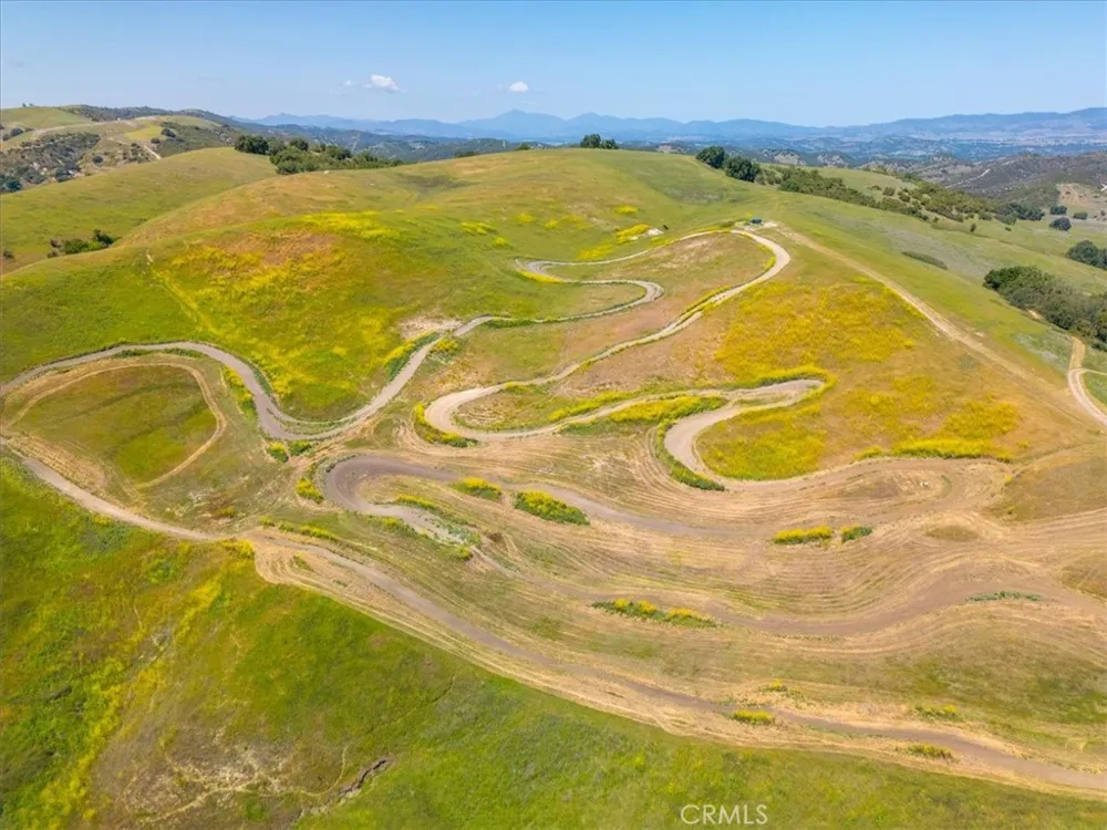 74650 Interlake Bradley, CA 93426