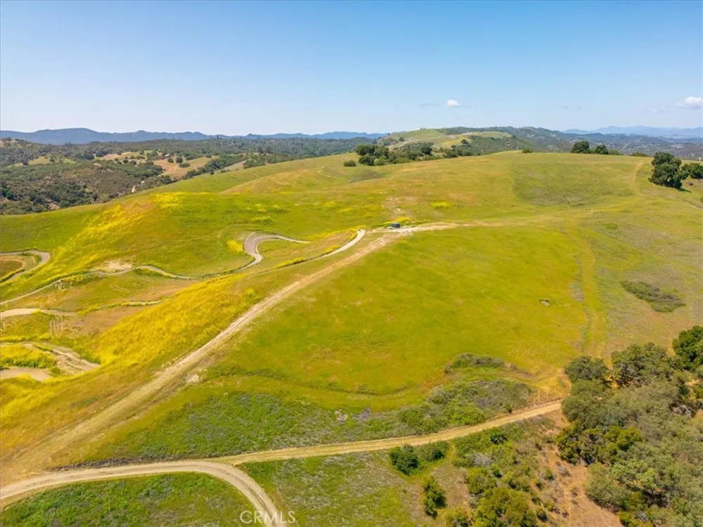74650 Interlake Bradley, CA 93426