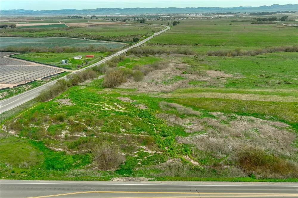 31 Cabrillo Highway Santa Maria, CA 93455