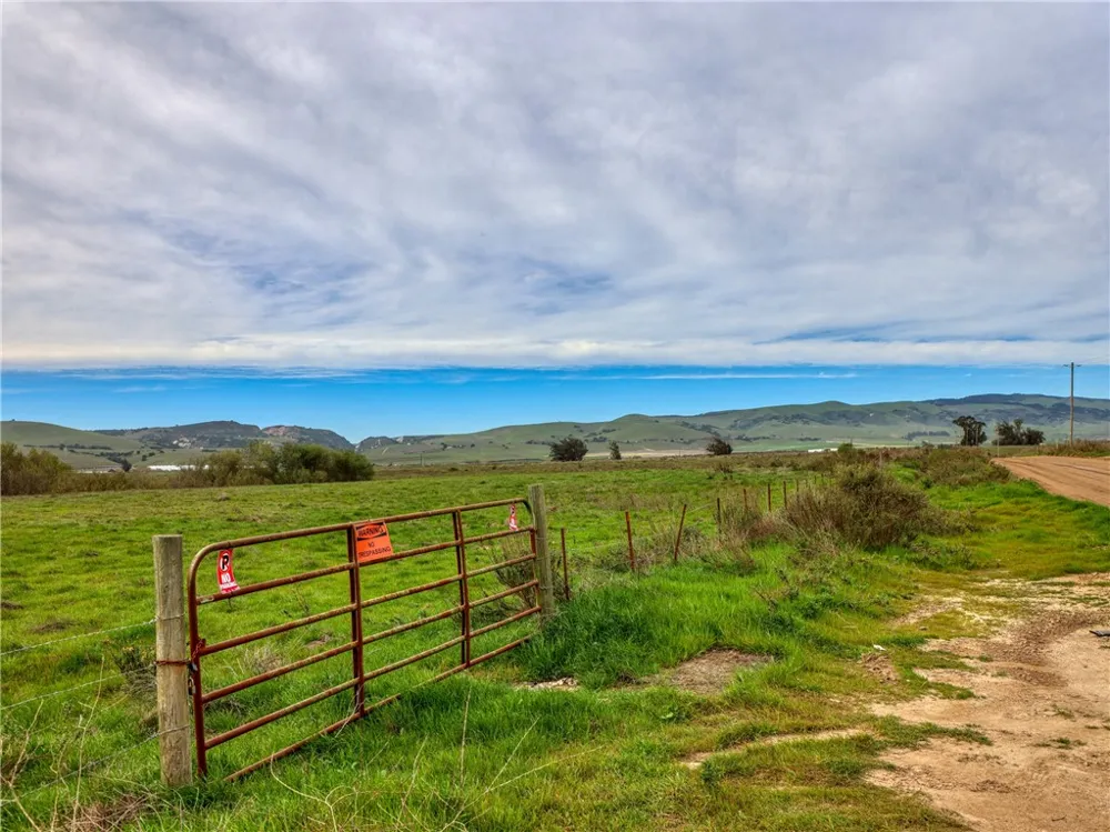 31 Cabrillo Highway Santa Maria, CA 93455