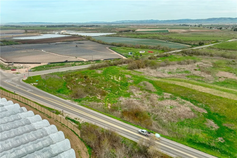 31 Cabrillo Highway Santa Maria, CA 93455