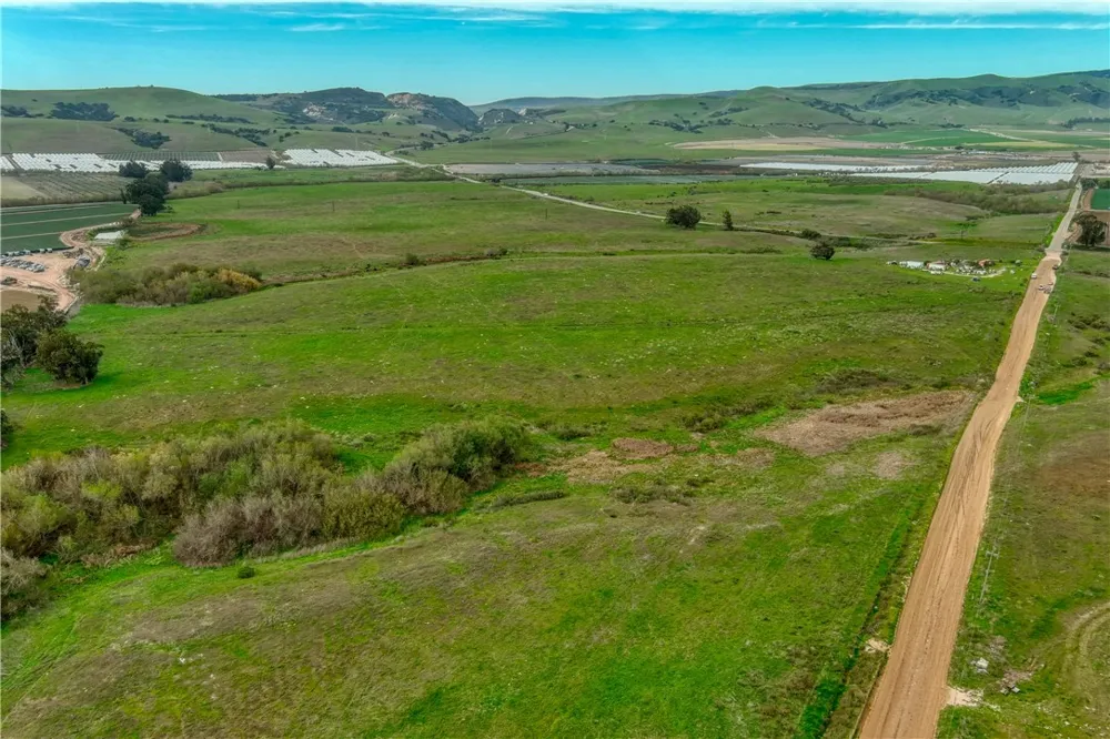 31 Cabrillo Highway Santa Maria, CA 93455