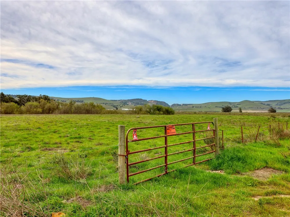31 Cabrillo Highway Santa Maria, CA 93455