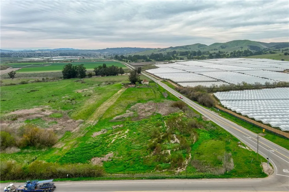 31 Cabrillo Highway Santa Maria, CA 93455