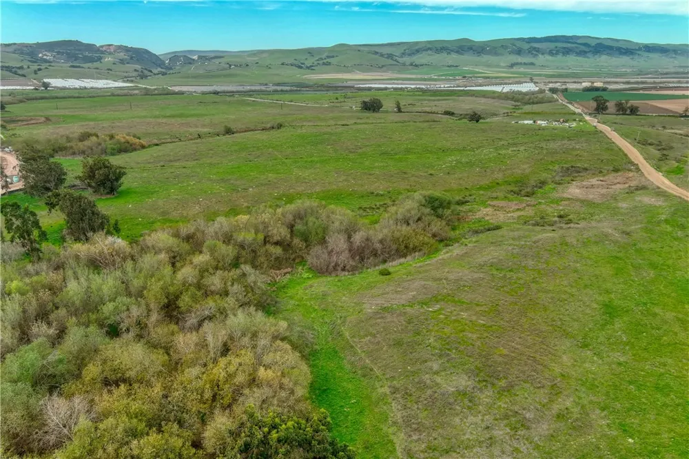 31 Cabrillo Highway Santa Maria, CA 93455