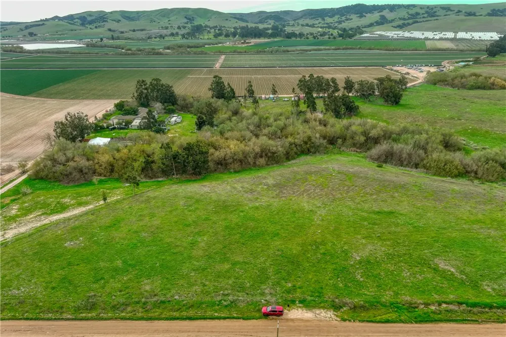 31 Cabrillo Highway Santa Maria, CA 93455