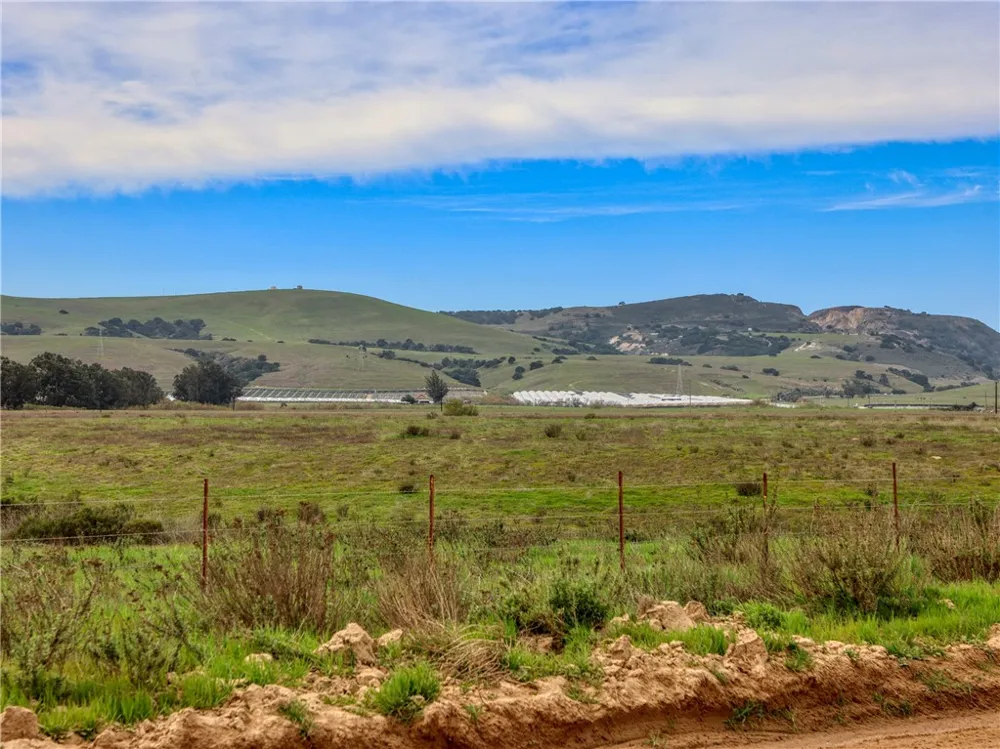 31 Cabrillo Highway Santa Maria, CA 93455