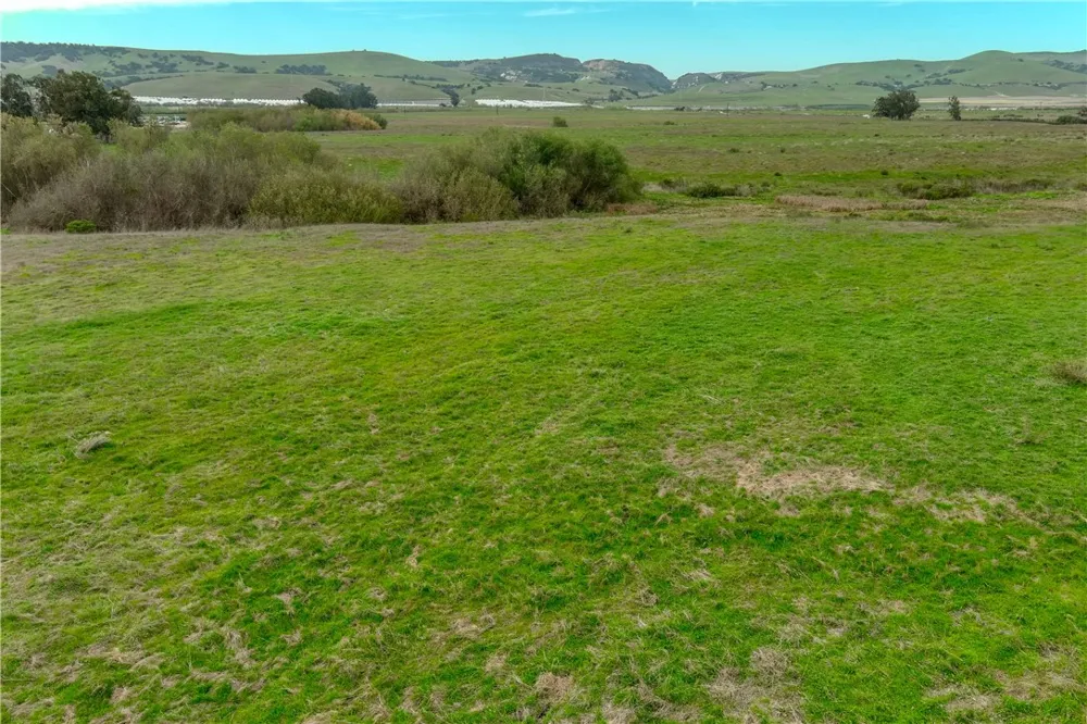 31 Cabrillo Highway Santa Maria, CA 93455