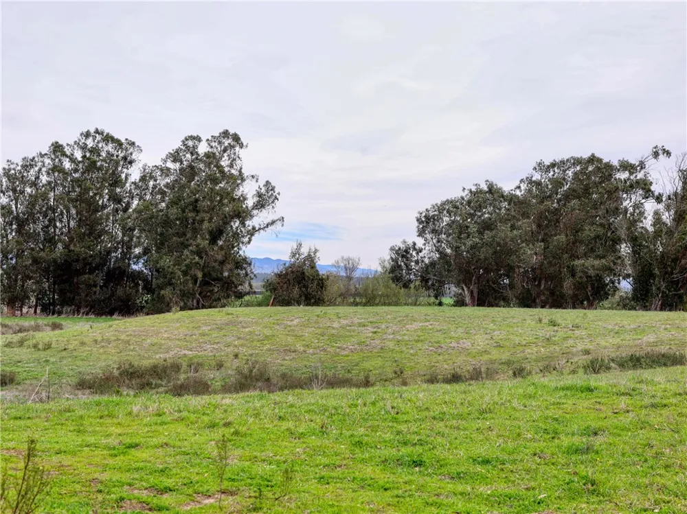 31 Cabrillo Highway Santa Maria, CA 93455
