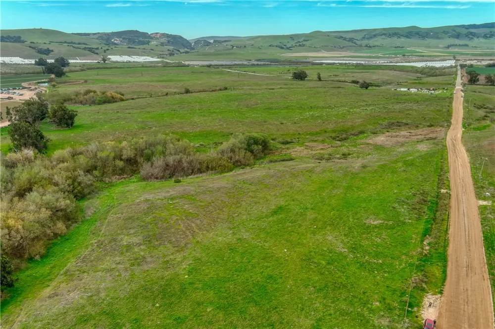 31 Cabrillo Highway Santa Maria, CA 93455