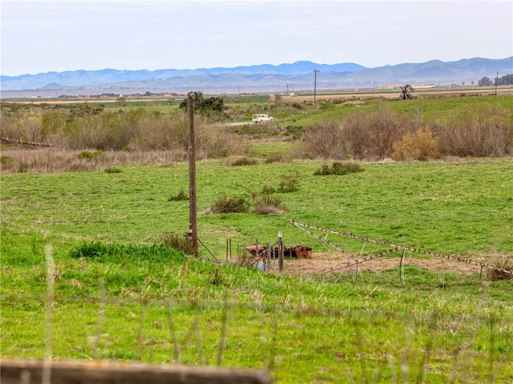 31 Cabrillo Highway Santa Maria, CA 93455