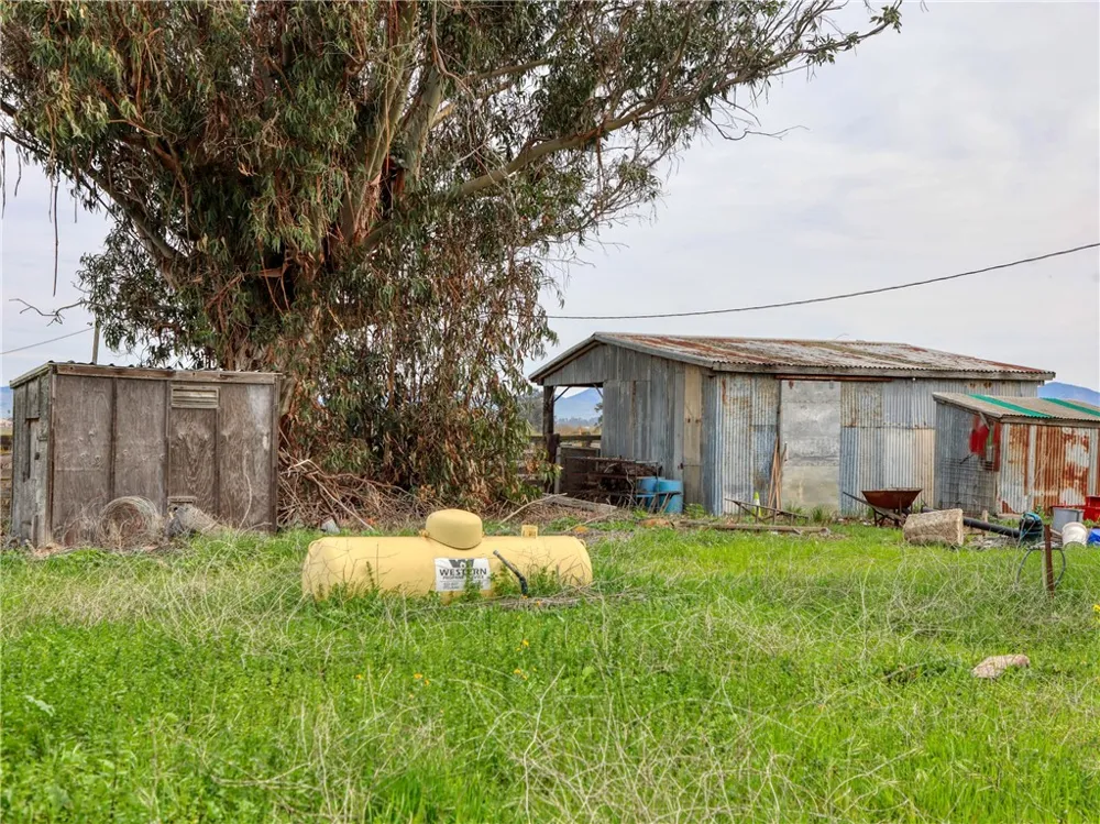 31 Cabrillo Highway Santa Maria, CA 93455