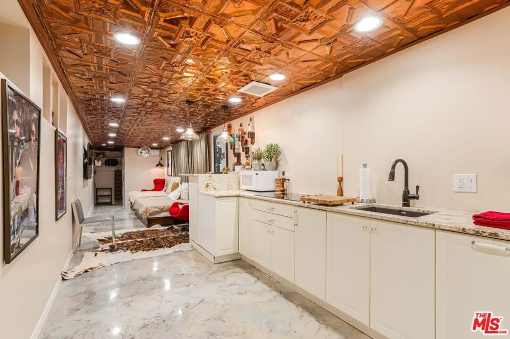 1441 Summitridge Drive Beverly Hills, CA 90210
