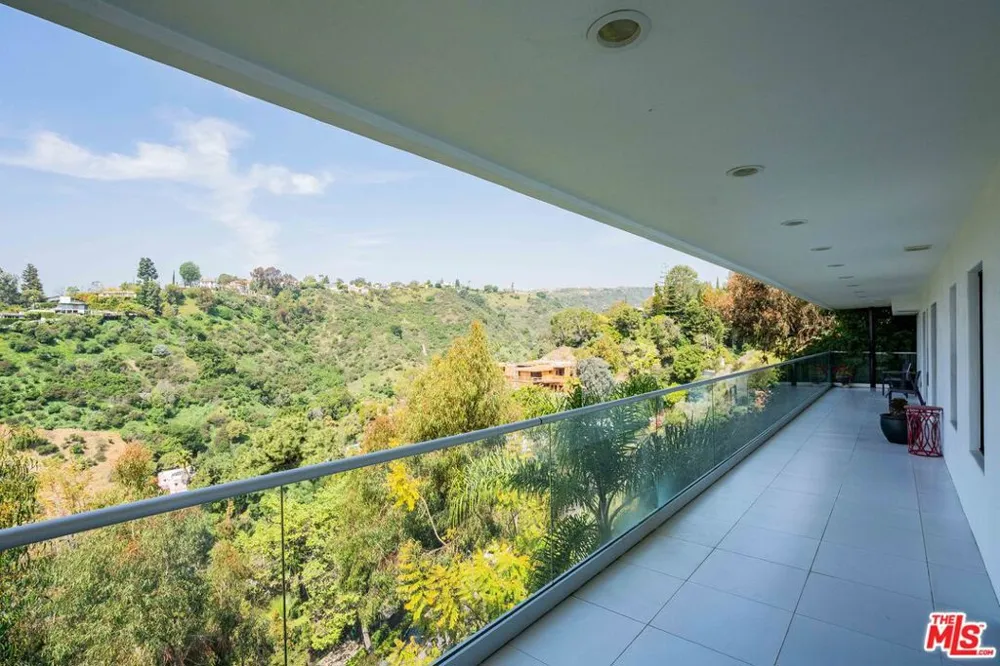 1441 Summitridge Drive Beverly Hills, CA 90210