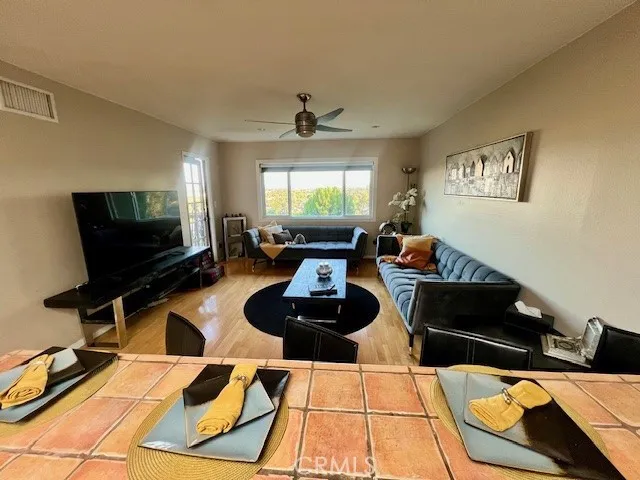 15654 Hillview Lane #18 Granada Hills, CA 91344