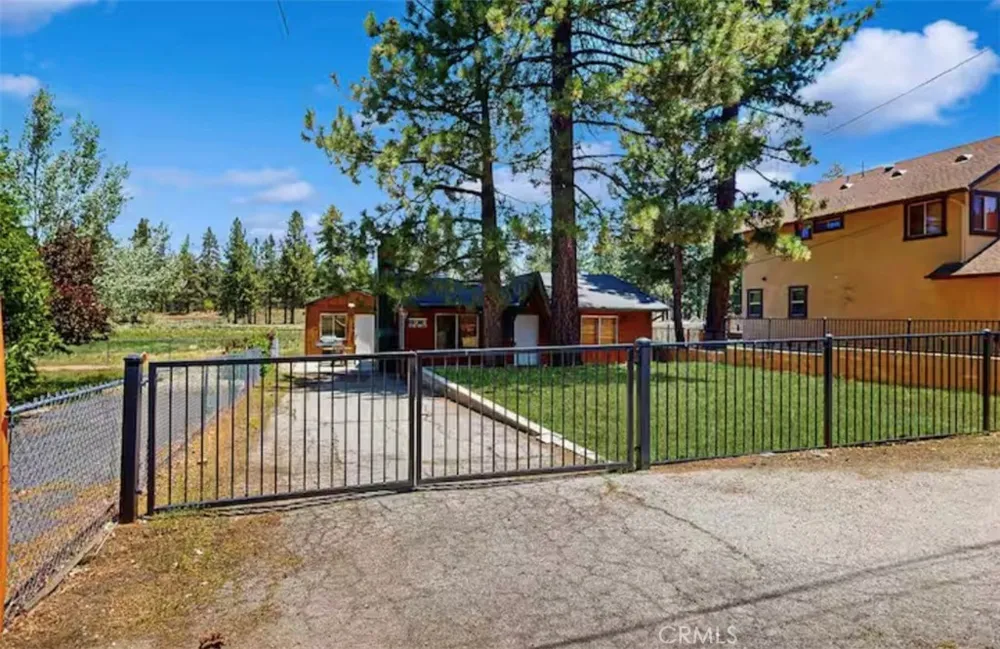 665 Metcalf Big Bear Lake, CA 92315