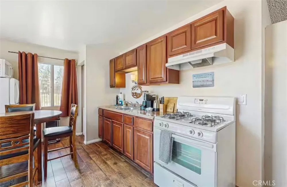665 Metcalf Big Bear Lake, CA 92315