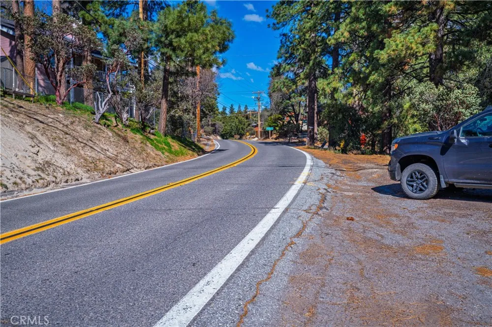 1 Mountain View Drive Idyllwild, CA 92549