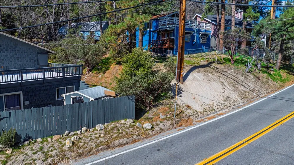 1 Mountain View Drive Idyllwild, CA 92549