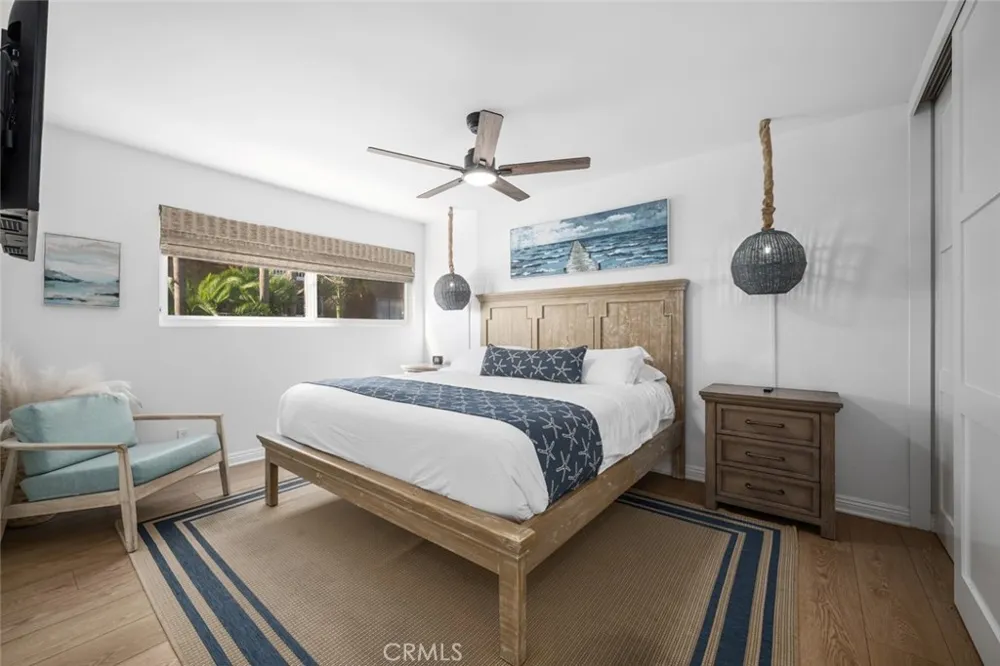 700 E Oceanfront Newport Beach, CA 92661