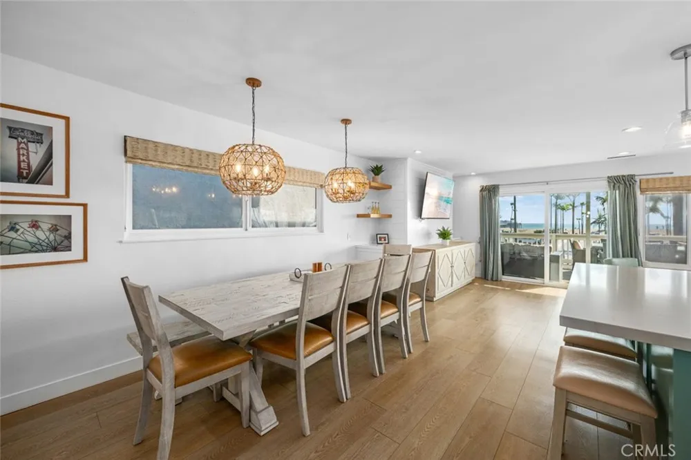 700 E Oceanfront Newport Beach, CA 92661