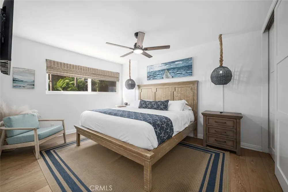 700 E Oceanfront Newport Beach, CA 92661