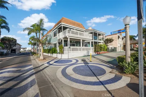 700 E Oceanfront
