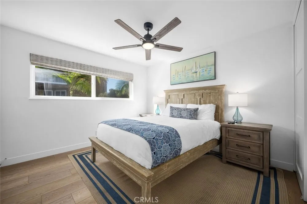 700 E Oceanfront Newport Beach, CA 92661