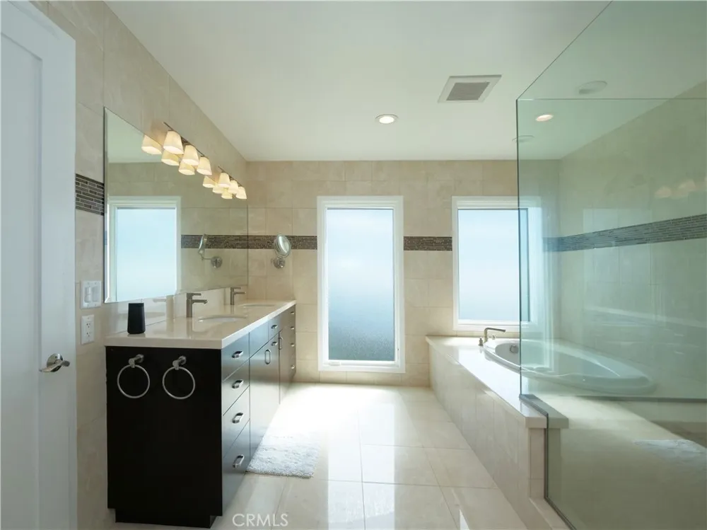 43 Oceanaire Drive Rancho Palos Verdes, CA 90275